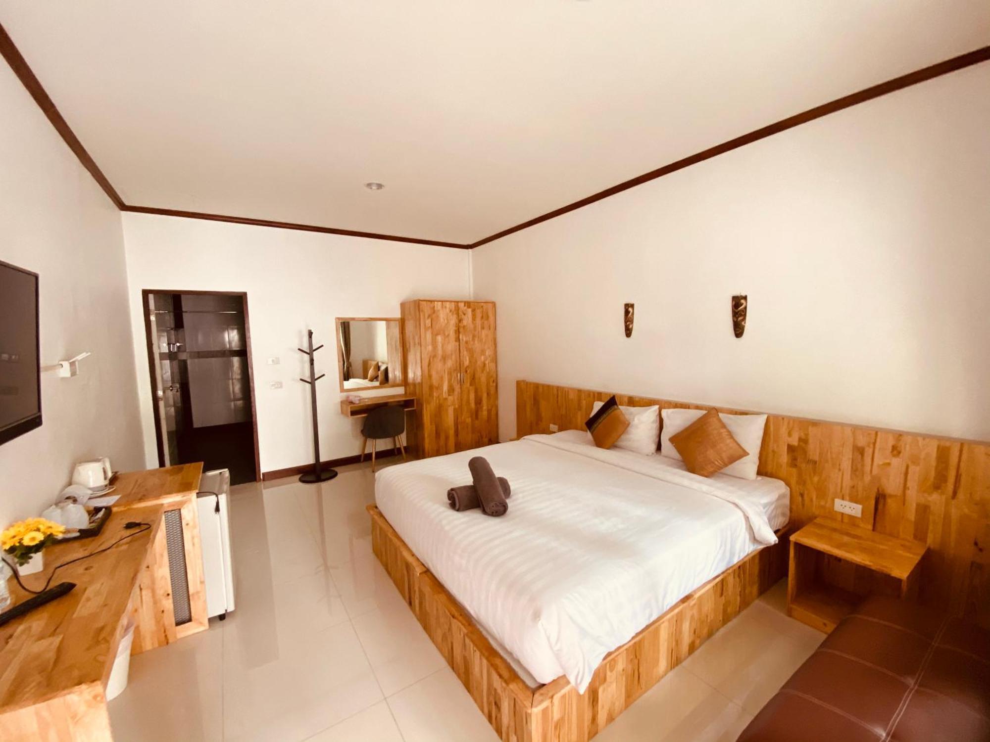 Paradise Land Resort Паттая Номер фото