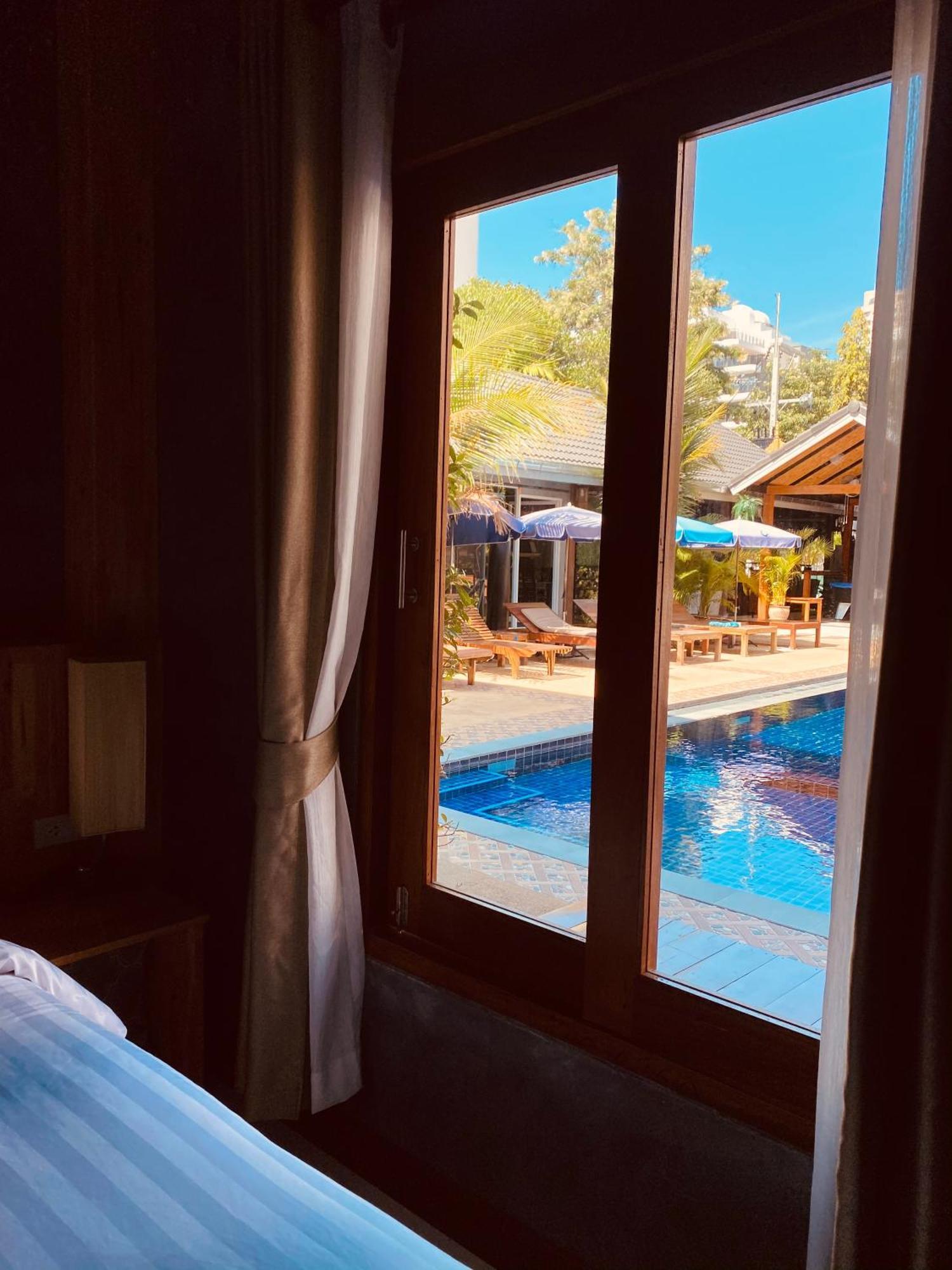 Paradise Land Resort Паттая Номер фото