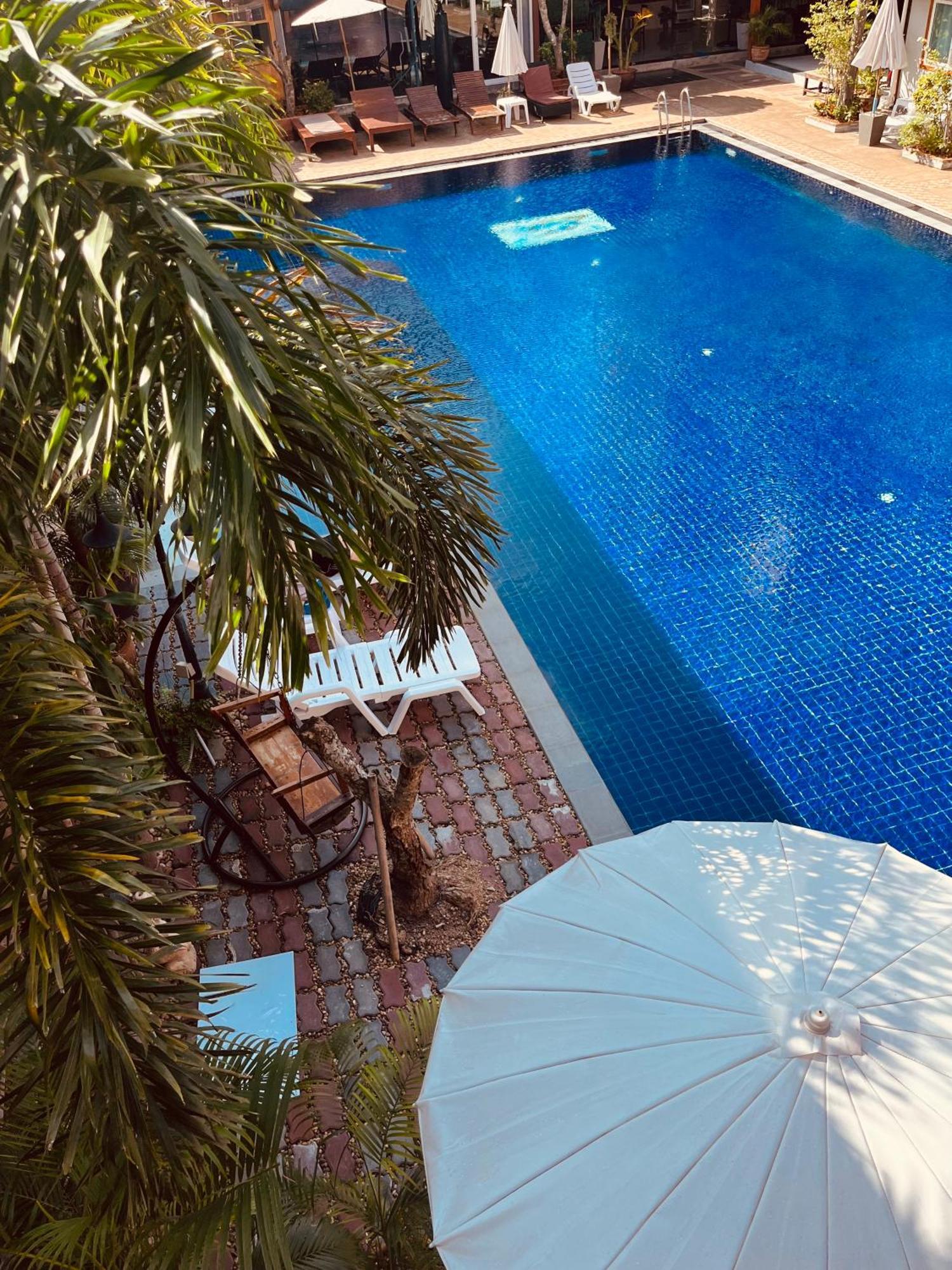 Paradise Land Resort Паттая Екстер'єр фото